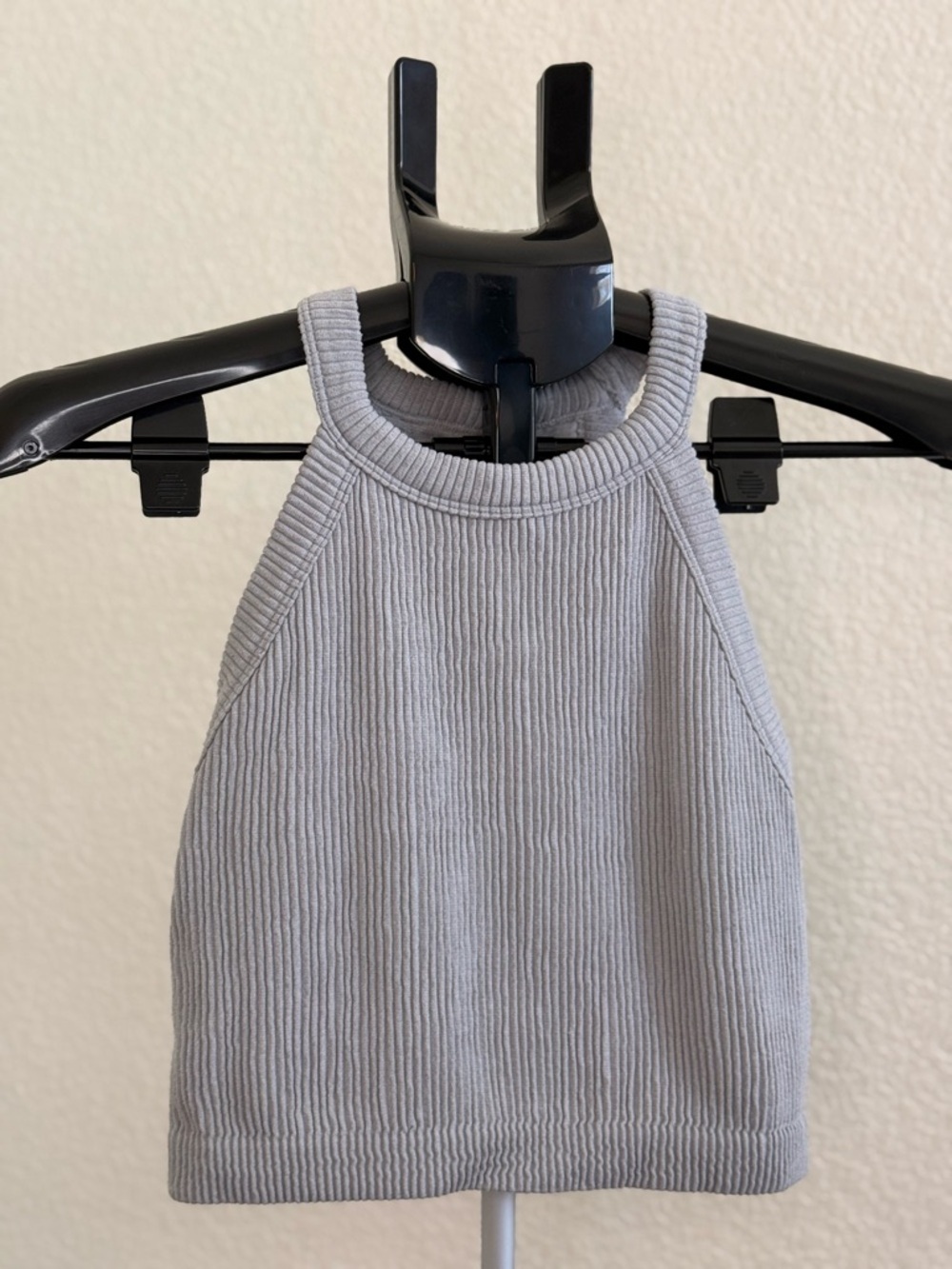 aerie Ribbed Mock Neck Crop Top in Light Gray Heather